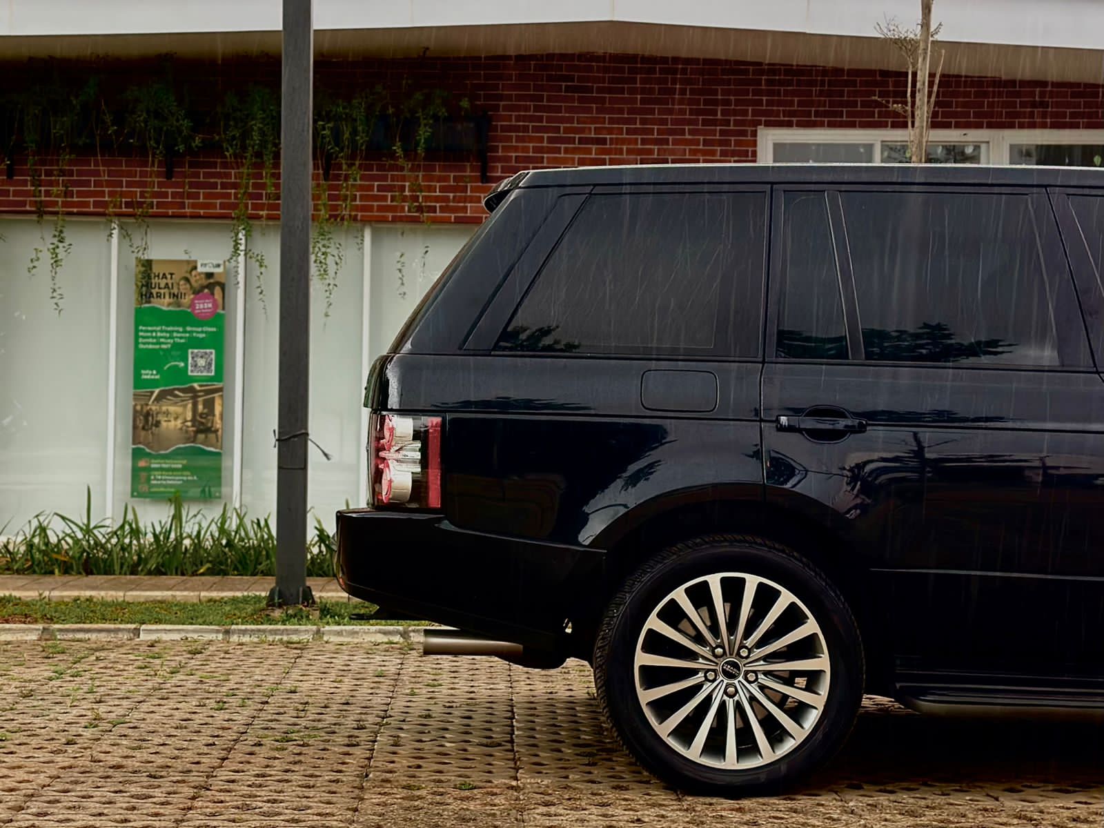 2012 Land Rover Range Rover  V8 5.0 VOGUE 2012 Land Rover Range Rover  V8 5.0 VOGUE