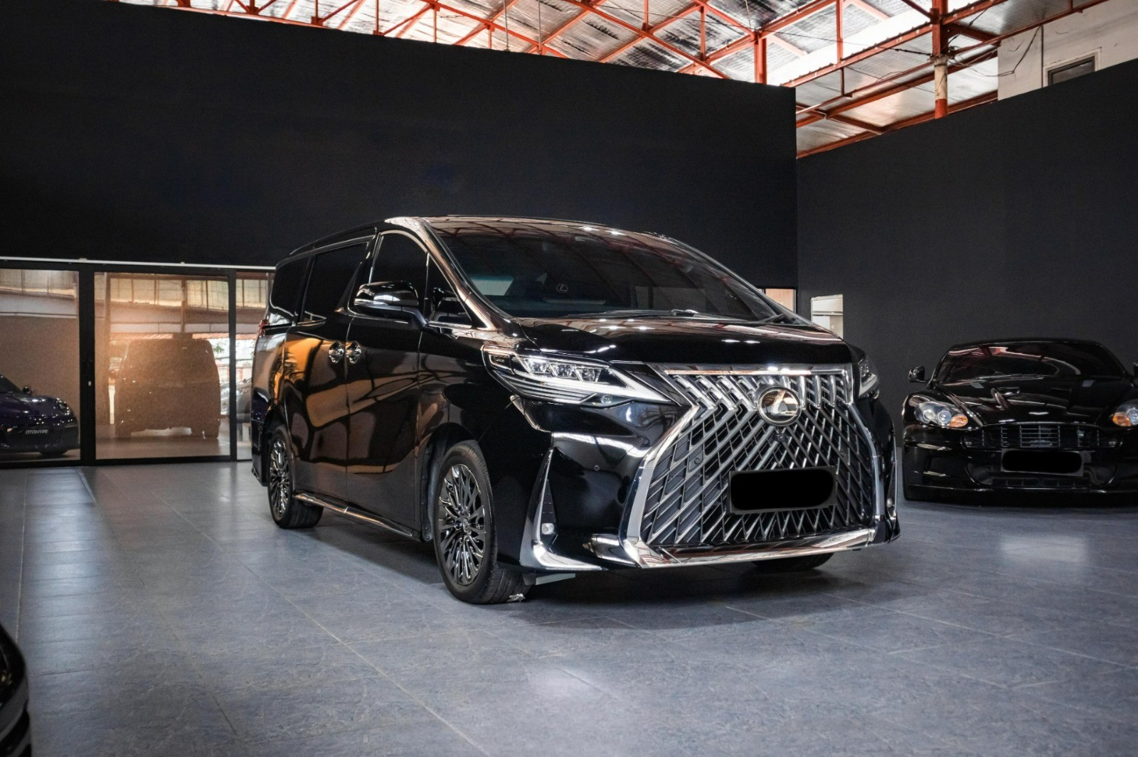 2023 Lexus LM  350 2023 Lexus LM  350