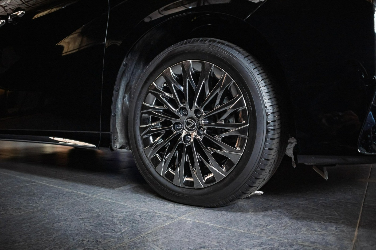 2023 Lexus LM  350 2023 Lexus LM  350