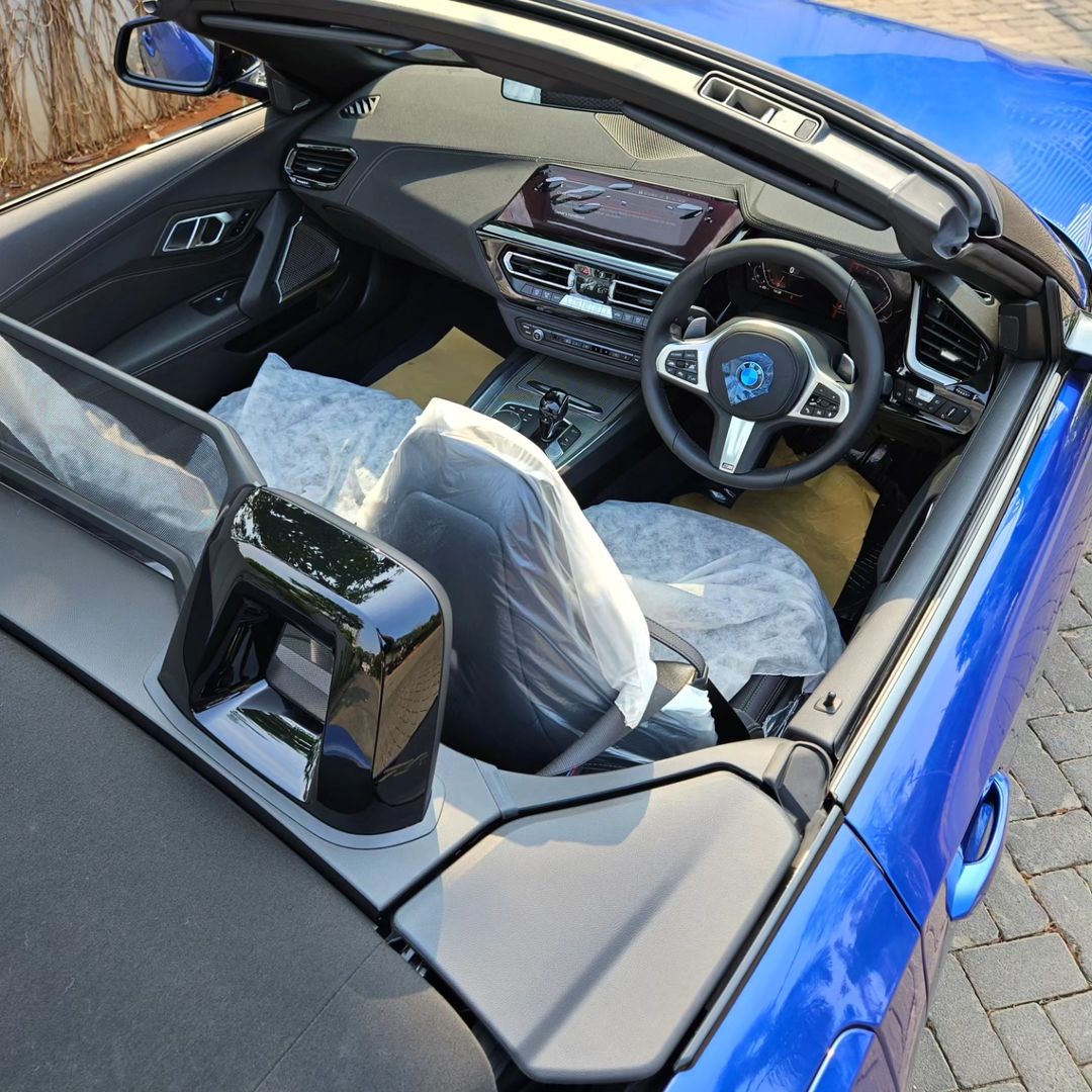 2023 BMW Z4 sDrive30i M Sport 2023 BMW Z4 sDrive30i M Sport