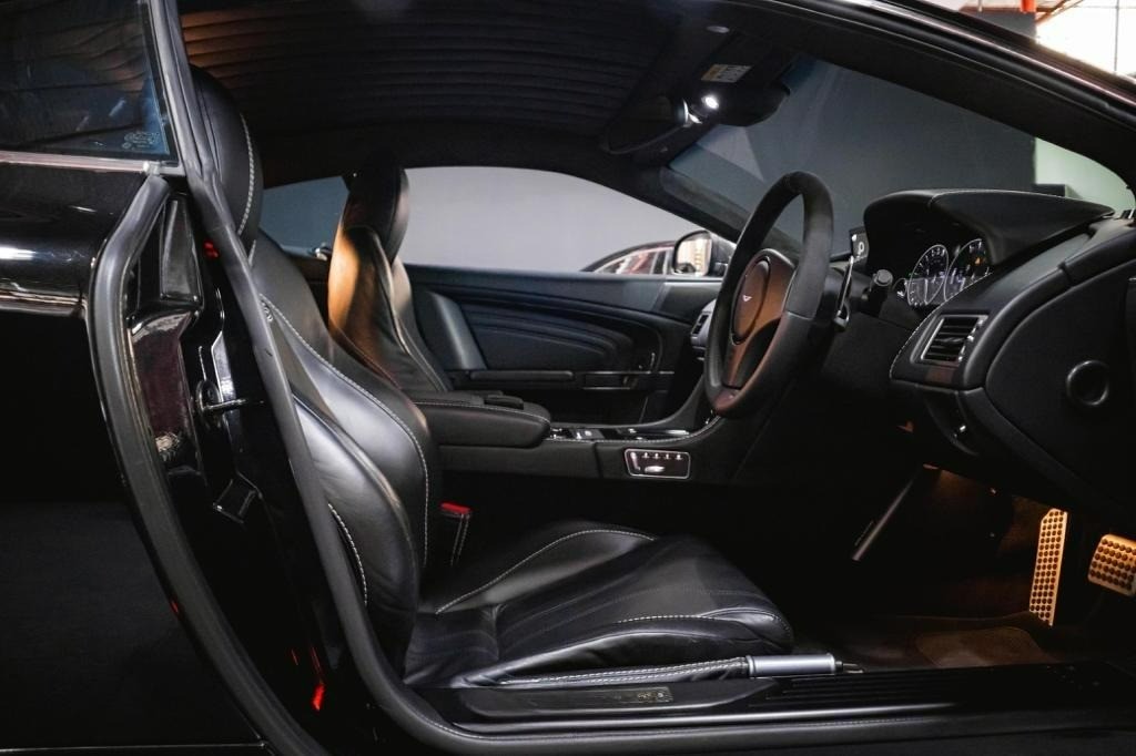 2012 Aston Martin DB9 Coupe 2012 Aston Martin DB9 Coupe