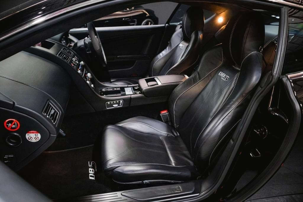 2012 Aston Martin DB9 Coupe 2012 Aston Martin DB9 Coupe