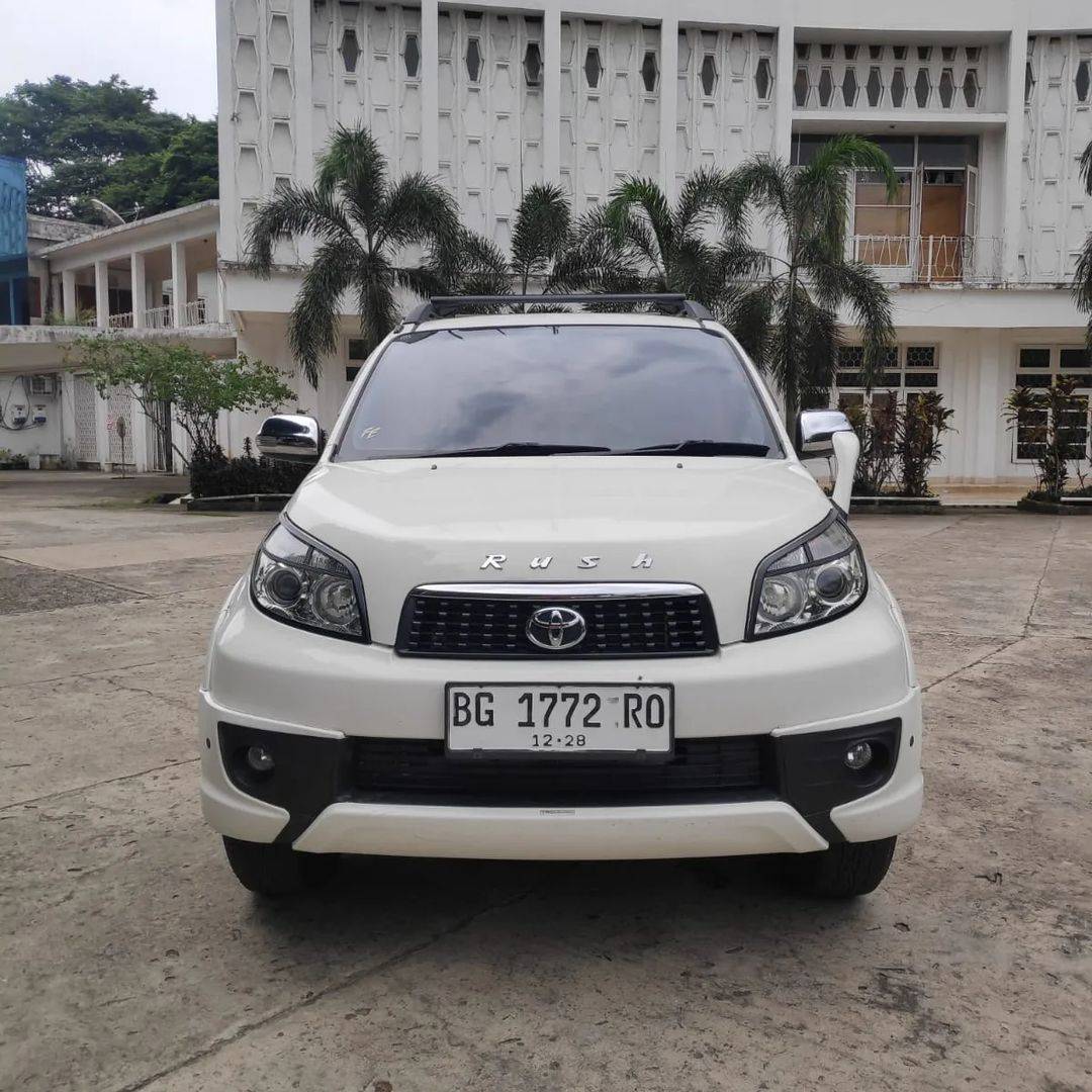 Second Hand 2013 Toyota Rush Second Hand 2013 Toyota Rush