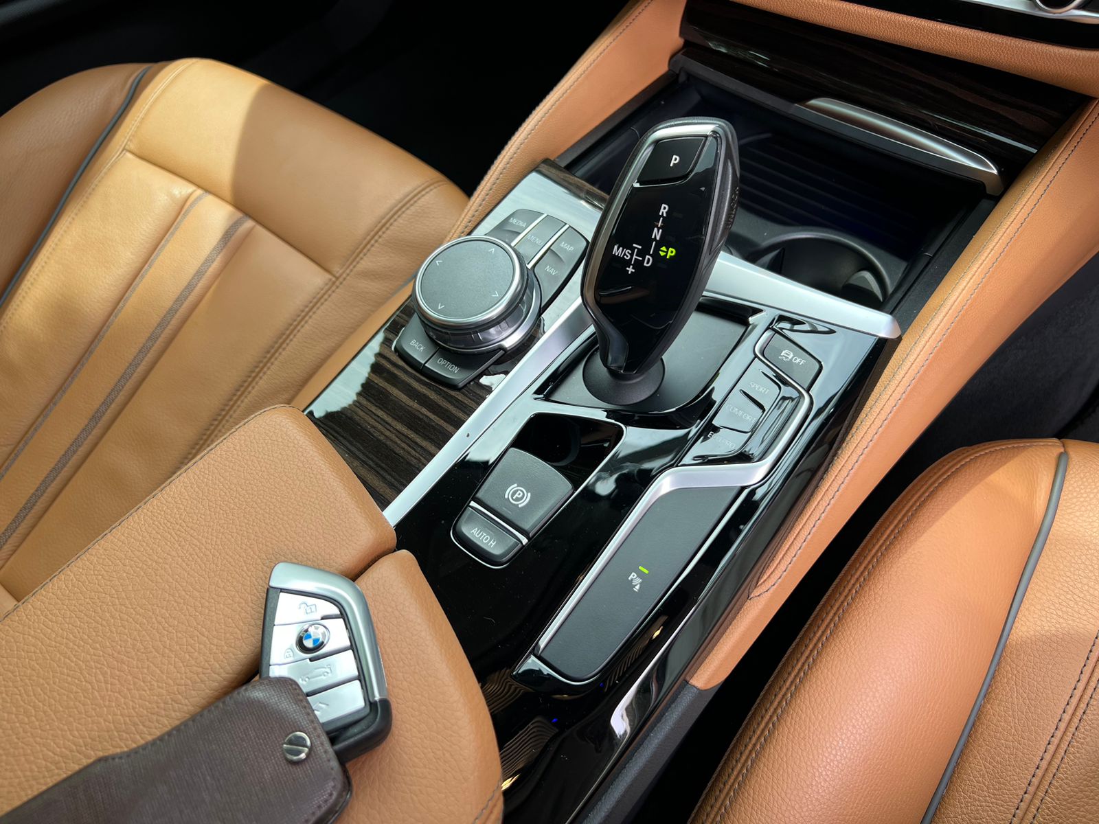 2019 BMW 5 Series Sedan  530i Luxury 2019 BMW 5 Series Sedan  530i Luxury