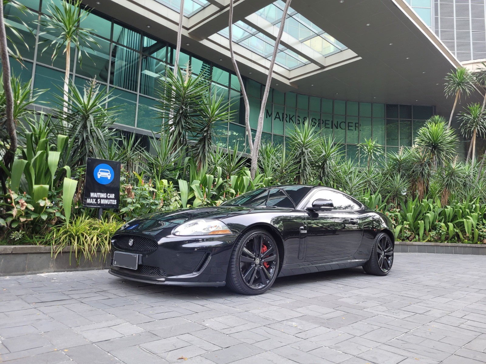 2011 Jaguar XKR Coupe 5.0 LITRE V8 510 SUPERCHARGED PETROL 2011 Jaguar XKR Coupe 5.0 LITRE V8 510 SUPERCHARGED PETROL