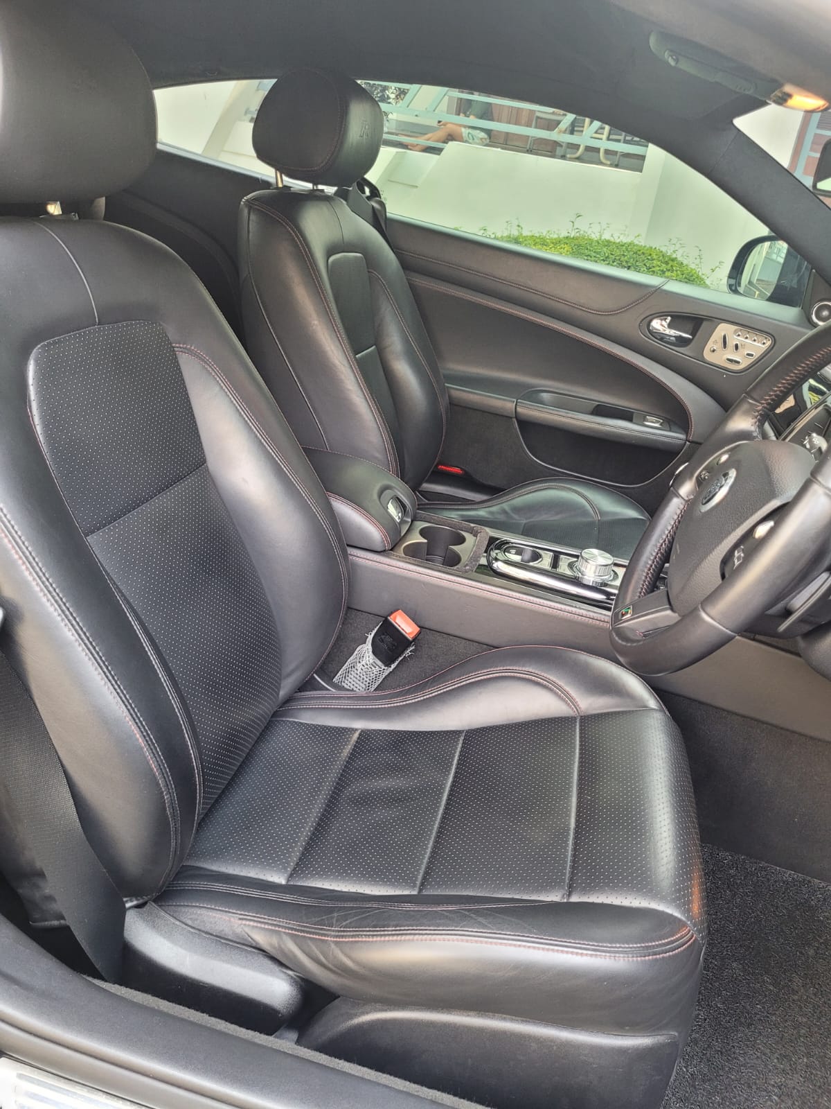 2011 Jaguar XKR Coupe 5.0 LITRE V8 510 SUPERCHARGED PETROL 2011 Jaguar XKR Coupe 5.0 LITRE V8 510 SUPERCHARGED PETROL