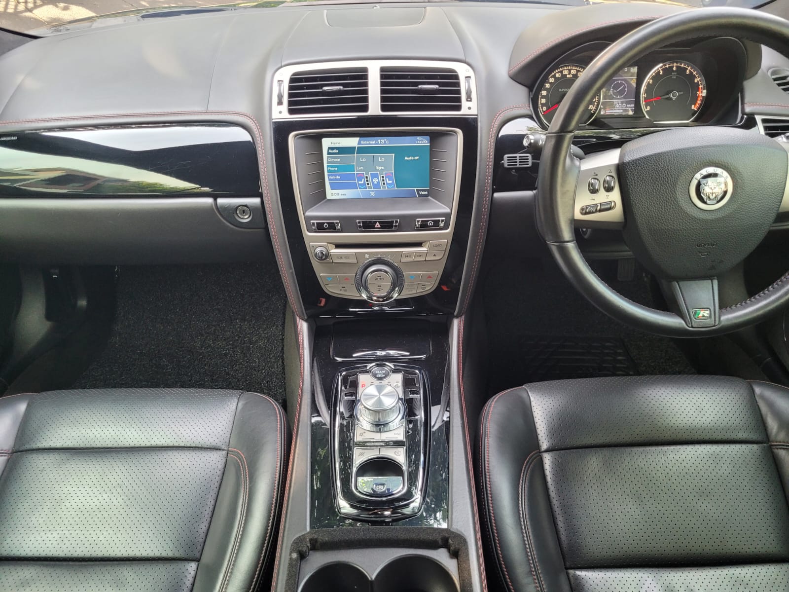 2011 Jaguar XKR Coupe 5.0 LITRE V8 510 SUPERCHARGED PETROL 2011 Jaguar XKR Coupe 5.0 LITRE V8 510 SUPERCHARGED PETROL