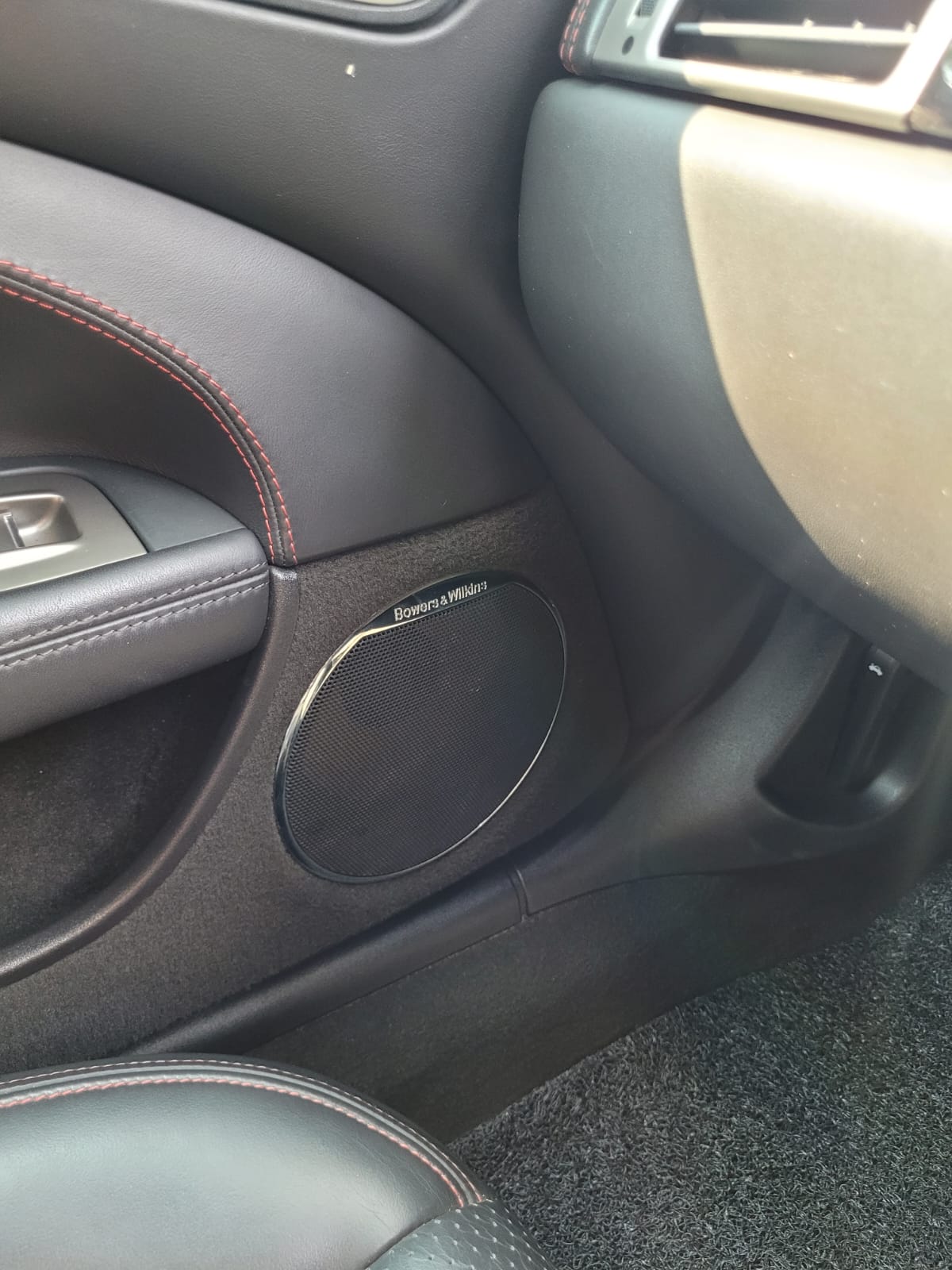 2011 Jaguar XKR Coupe 5.0 LITRE V8 510 SUPERCHARGED PETROL 2011 Jaguar XKR Coupe 5.0 LITRE V8 510 SUPERCHARGED PETROL