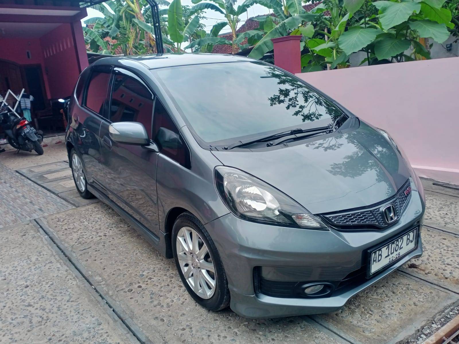 Second Hand 2013 Honda Jazz  1.5L RS AT