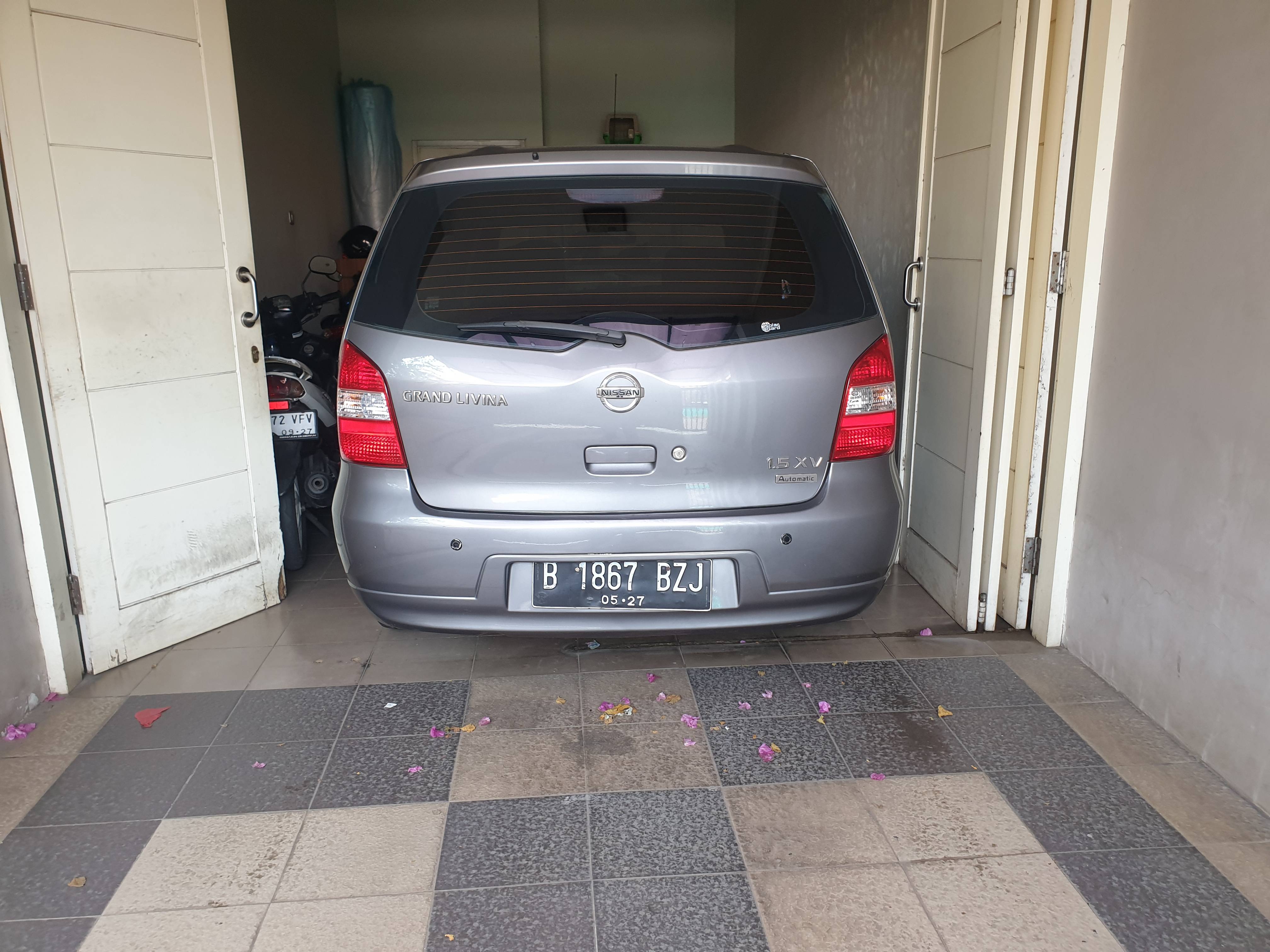 2012 Nissan Grand Livina 2012 Nissan Grand Livina