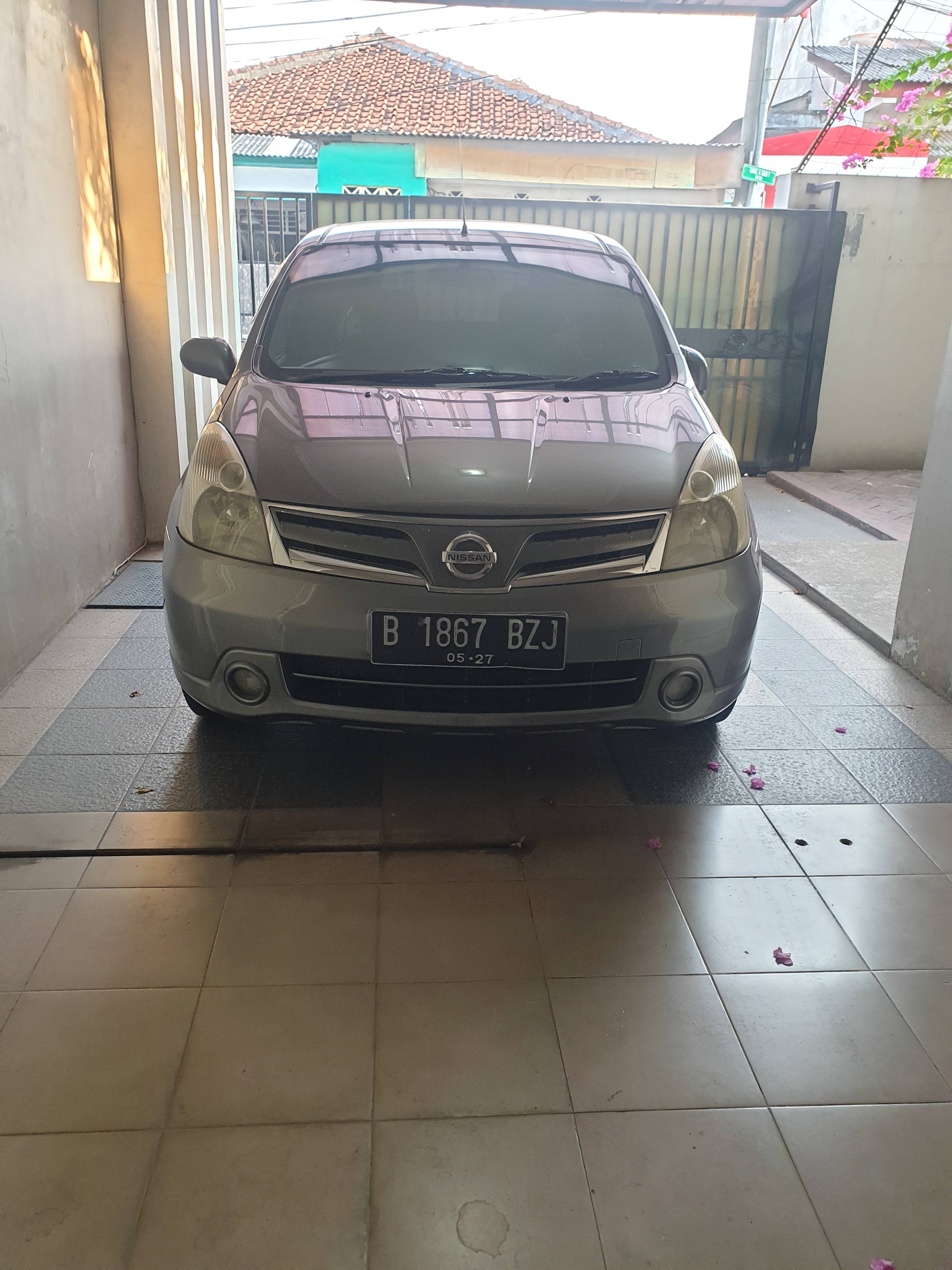 2012 Nissan Grand Livina Bekas 2012 Nissan Grand Livina Bekas