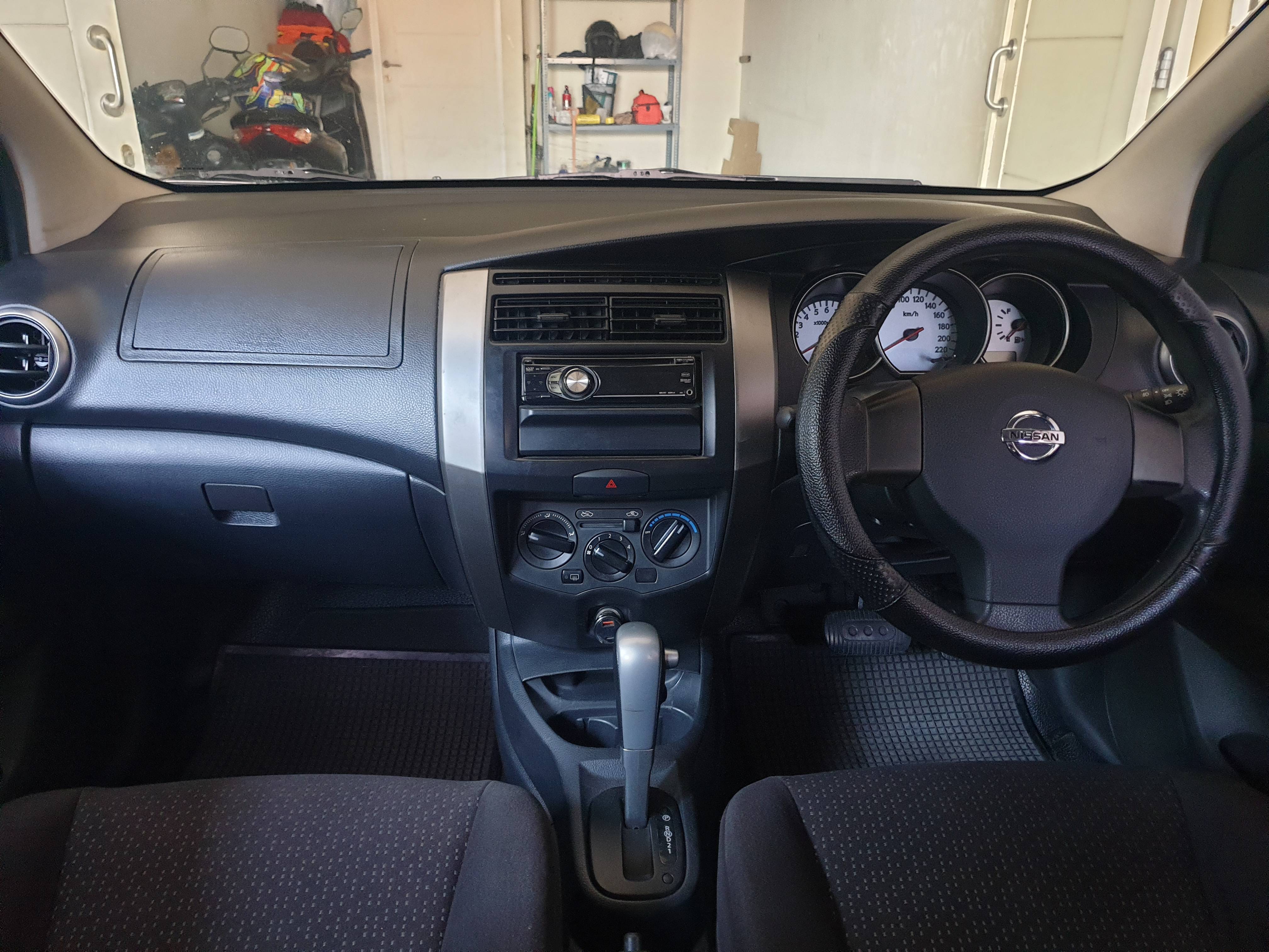 2012 Nissan Grand Livina 2012 Nissan Grand Livina