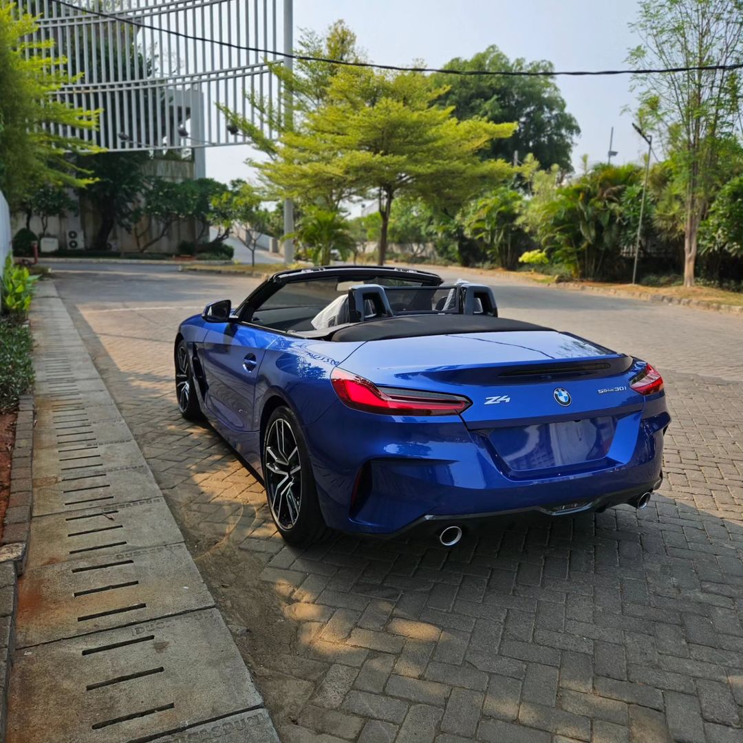 2023 BMW Z4 sDrive30i M Sport 2023 BMW Z4 sDrive30i M Sport