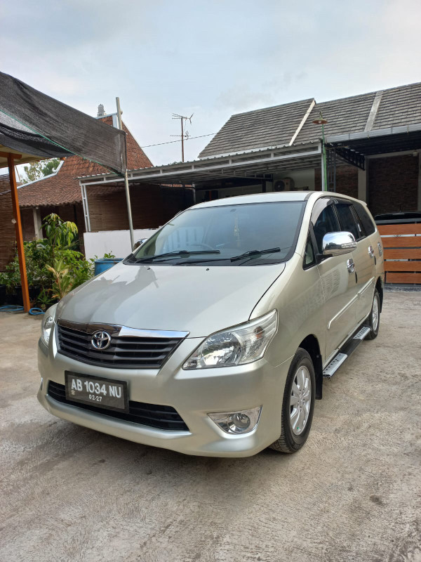 2011 Toyota Kijang Innova 2011 Toyota Kijang Innova