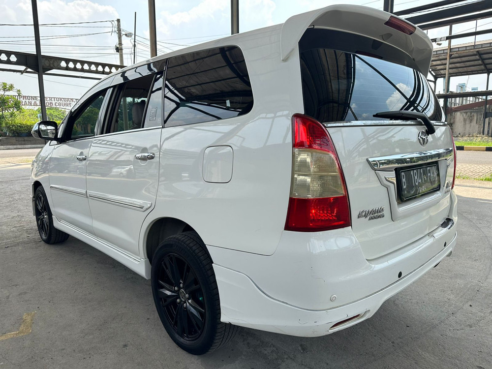 2013 Toyota Kijang Innova 2013 Toyota Kijang Innova