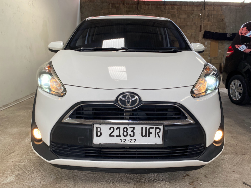 2017 Toyota Sienta 2017 Toyota Sienta