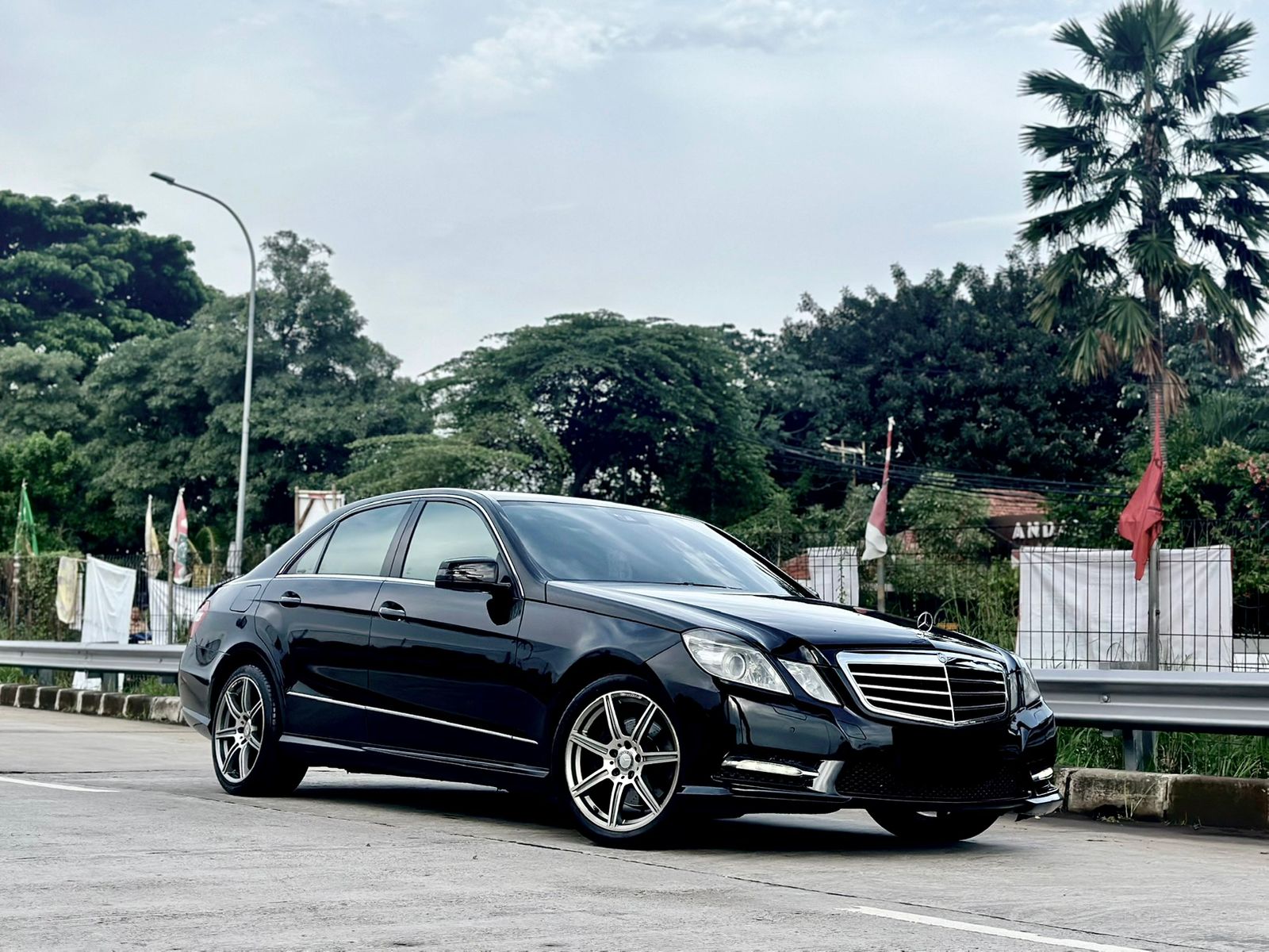 2013 Mercedes Benz E-Class 2013 Mercedes Benz E-Class
