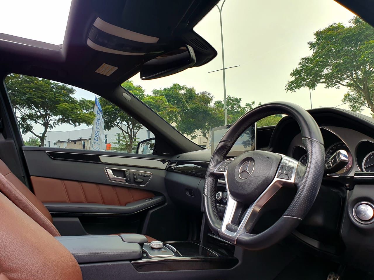 2012 Mercedes Benz E-Class  E 300 AMG 2012 Mercedes Benz E-Class  E 300 AMG