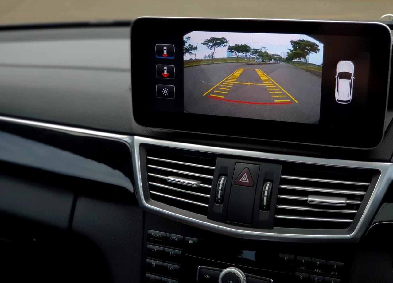 2012 Mercedes Benz E-Class  E 300 AMG 2012 Mercedes Benz E-Class  E 300 AMG