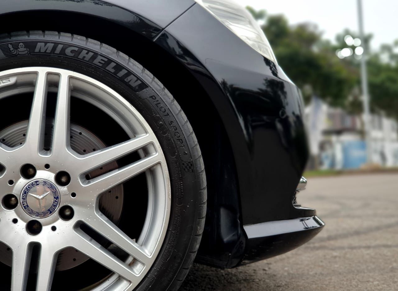 2012 Mercedes Benz E-Class  E 300 AMG 2012 Mercedes Benz E-Class  E 300 AMG