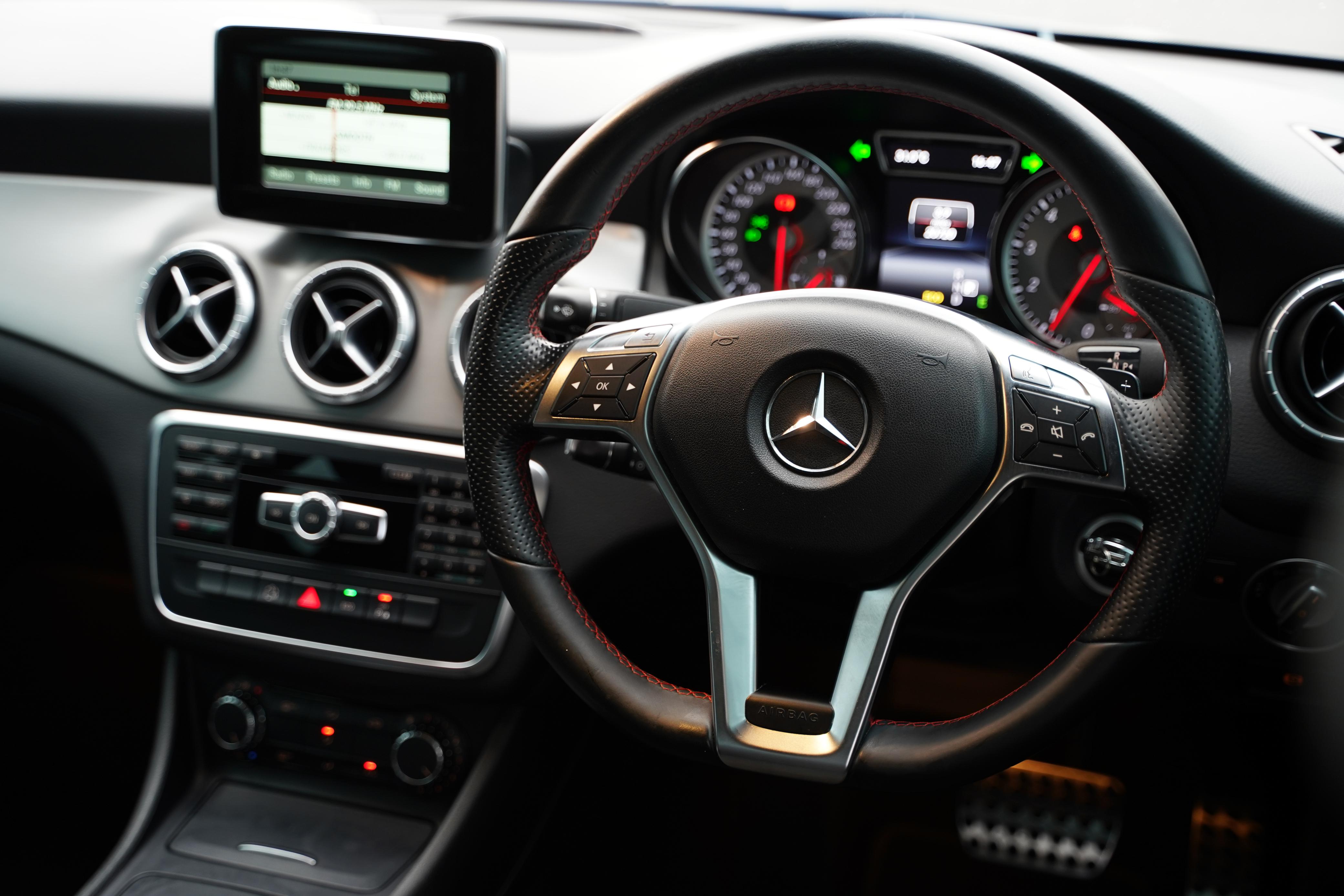 2014 Mercedes Benz CLA-Class  200 AMG Line 2014 Mercedes Benz CLA-Class  200 AMG Line