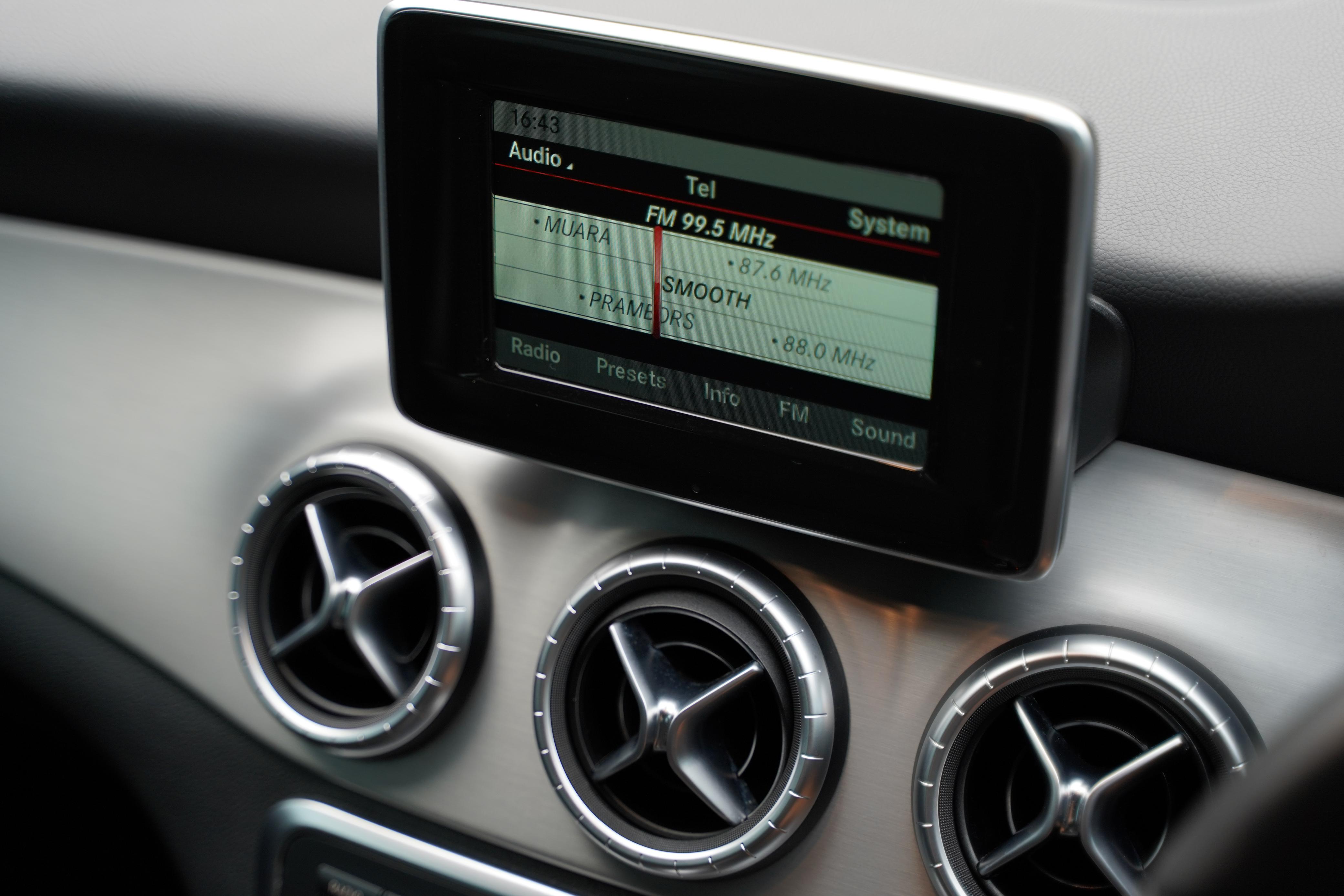 2014 Mercedes Benz CLA-Class  200 AMG Line 2014 Mercedes Benz CLA-Class  200 AMG Line