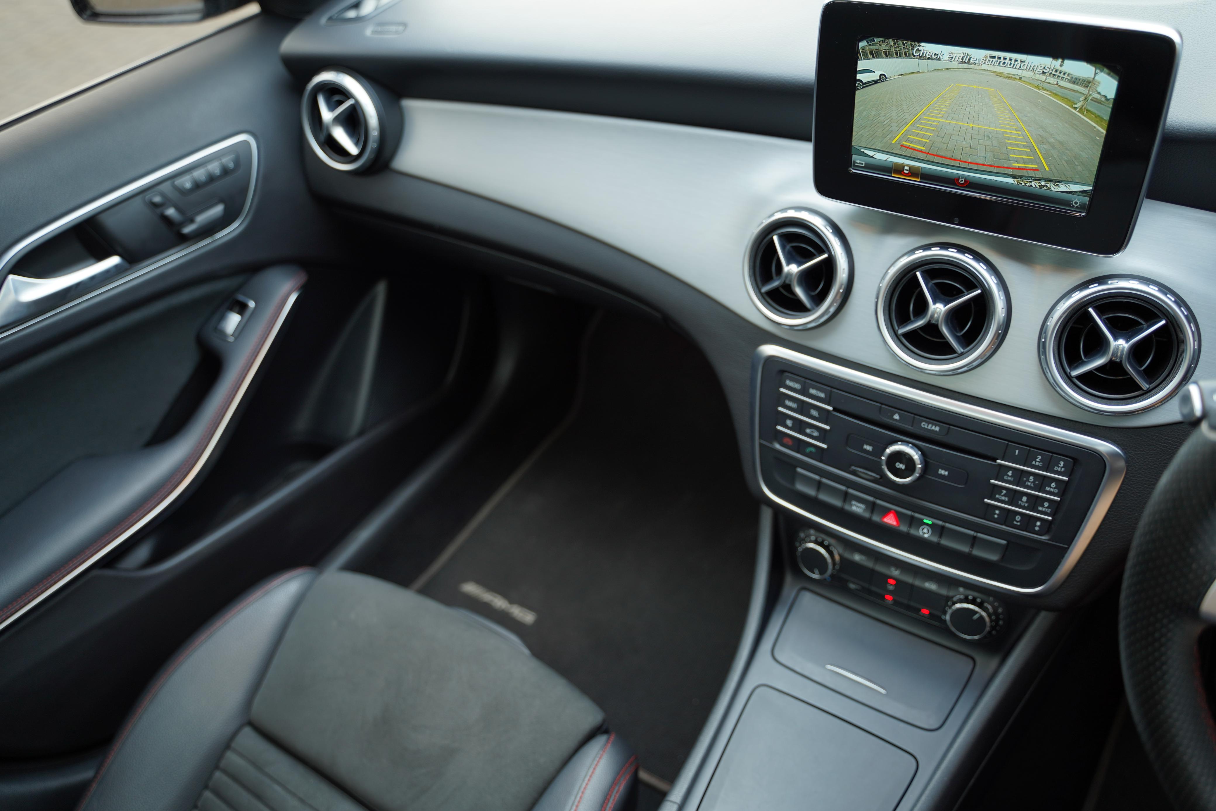 2015 Mercedes Benz GLA 200 AMG 2015 Mercedes Benz GLA 200 AMG