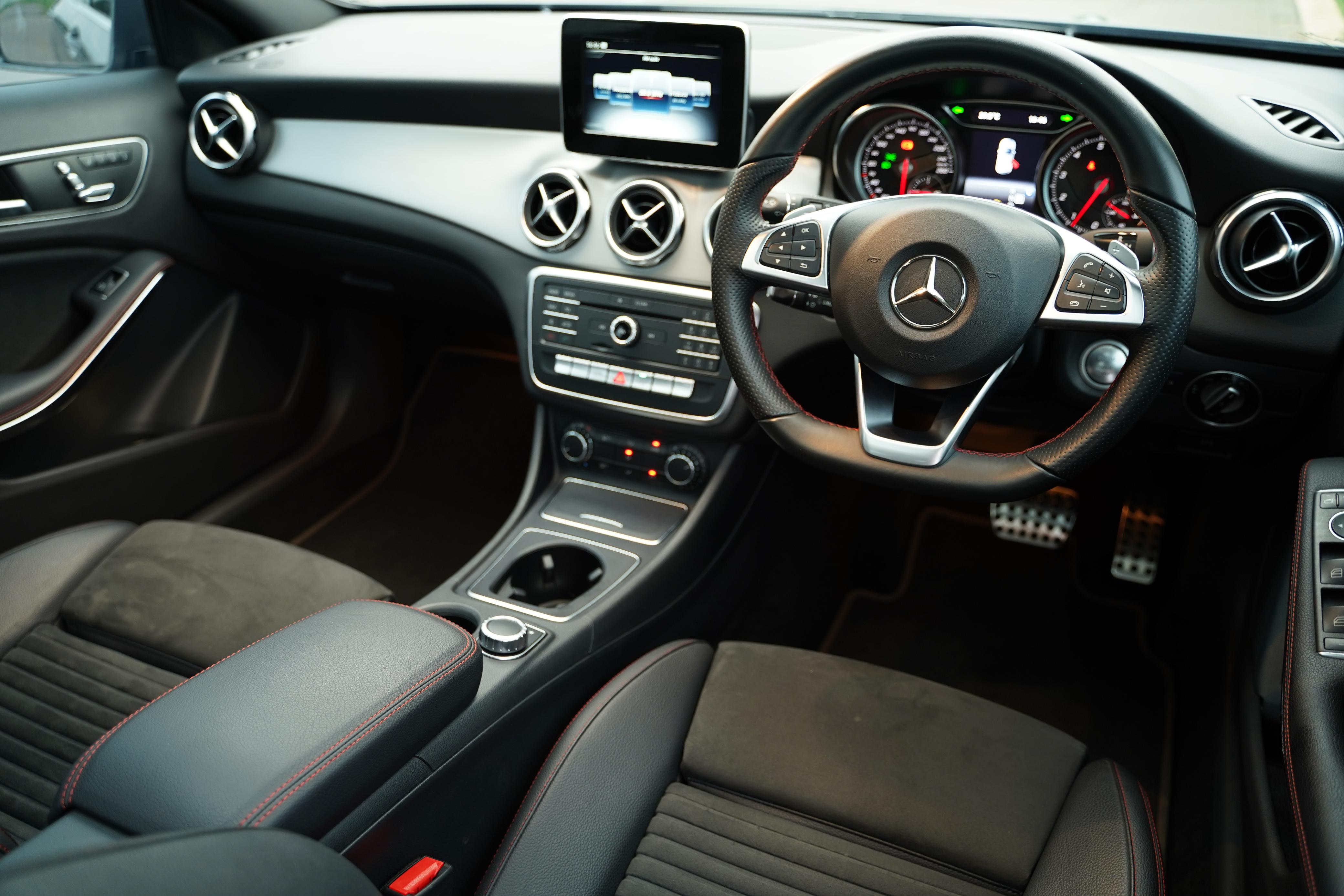 2018 Mercedes Benz GLA 200 AMG 2018 Mercedes Benz GLA 200 AMG