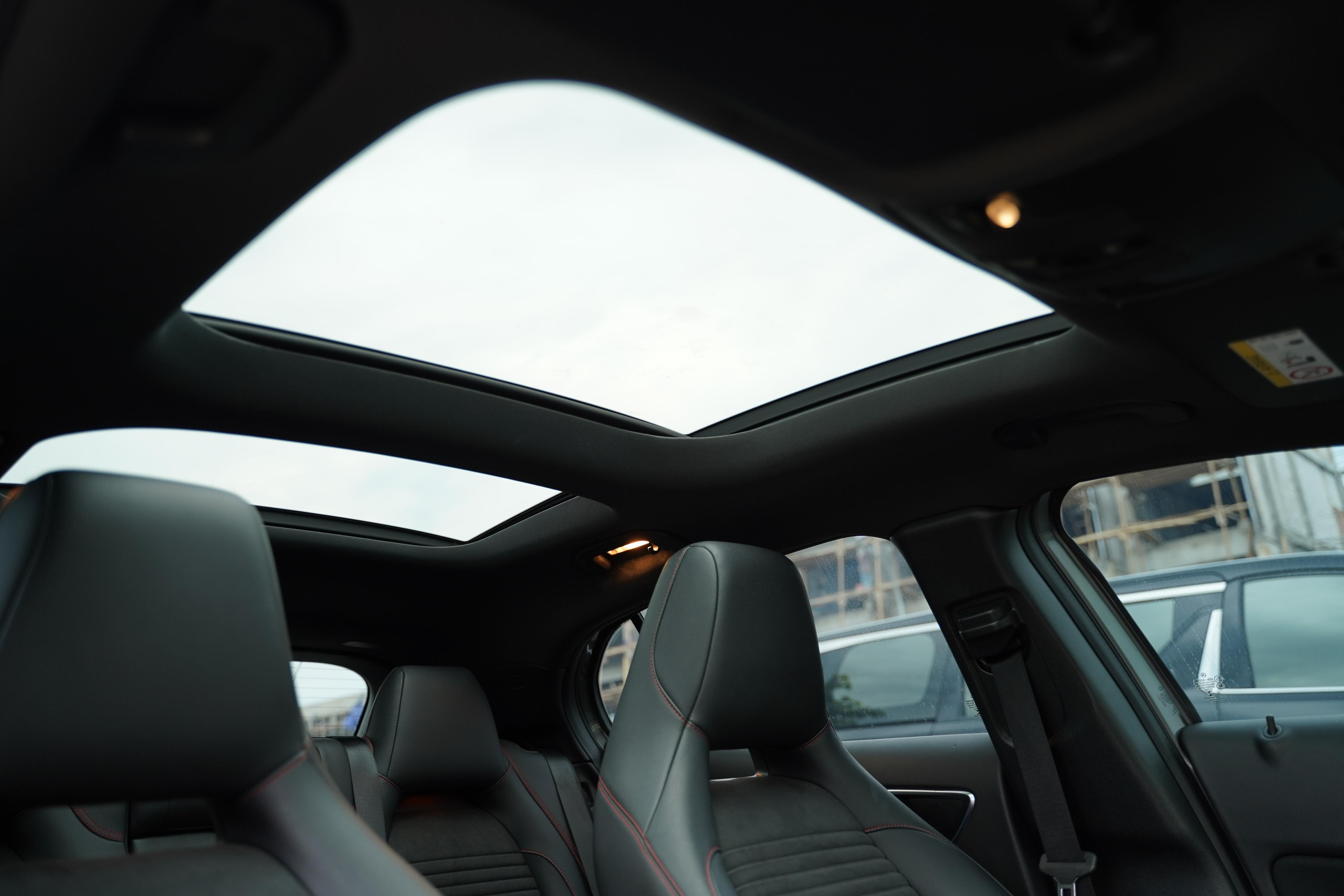 2018 Mercedes Benz GLA 200 AMG 2018 Mercedes Benz GLA 200 AMG