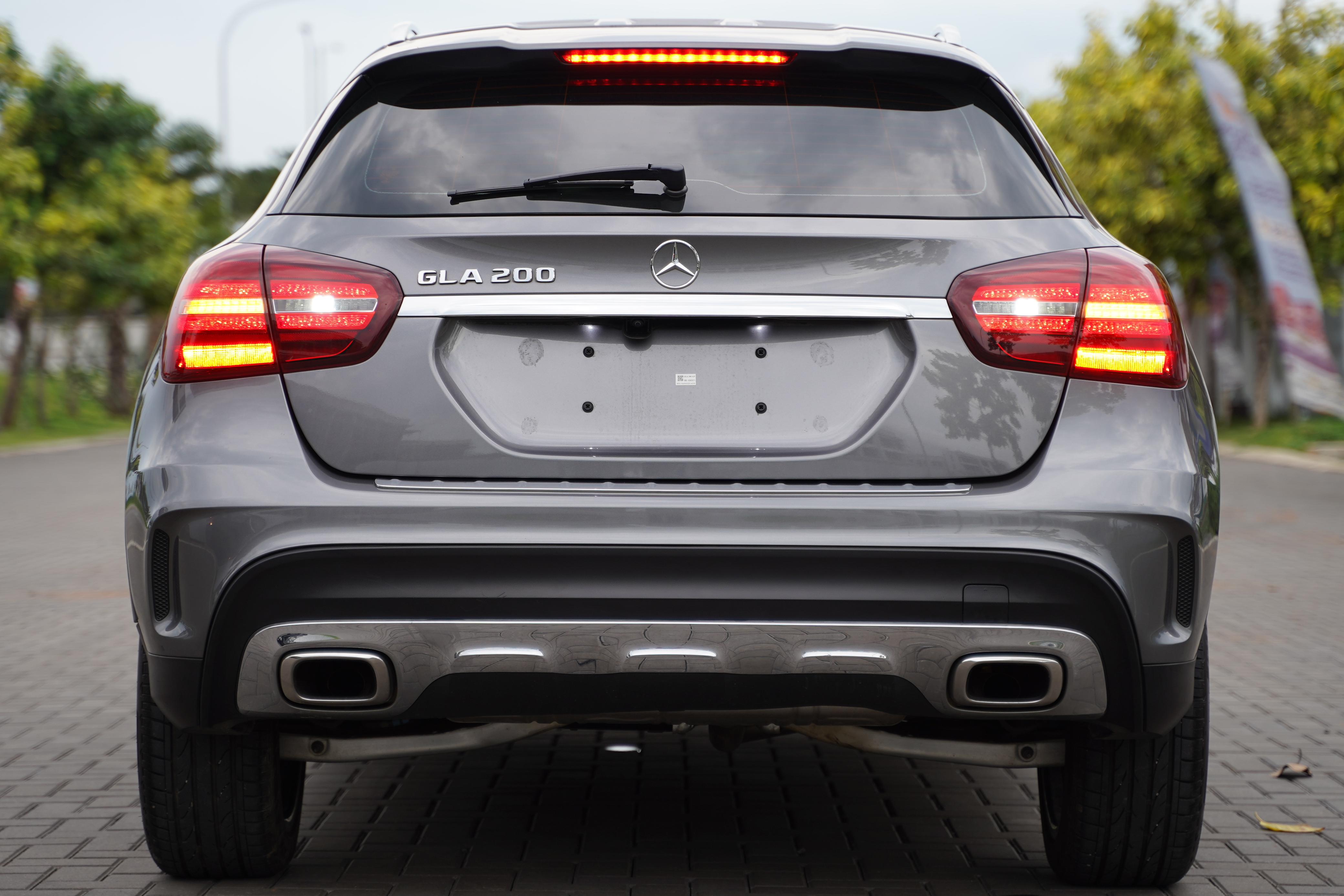 2018 Mercedes Benz GLA 200 AMG 2018 Mercedes Benz GLA 200 AMG