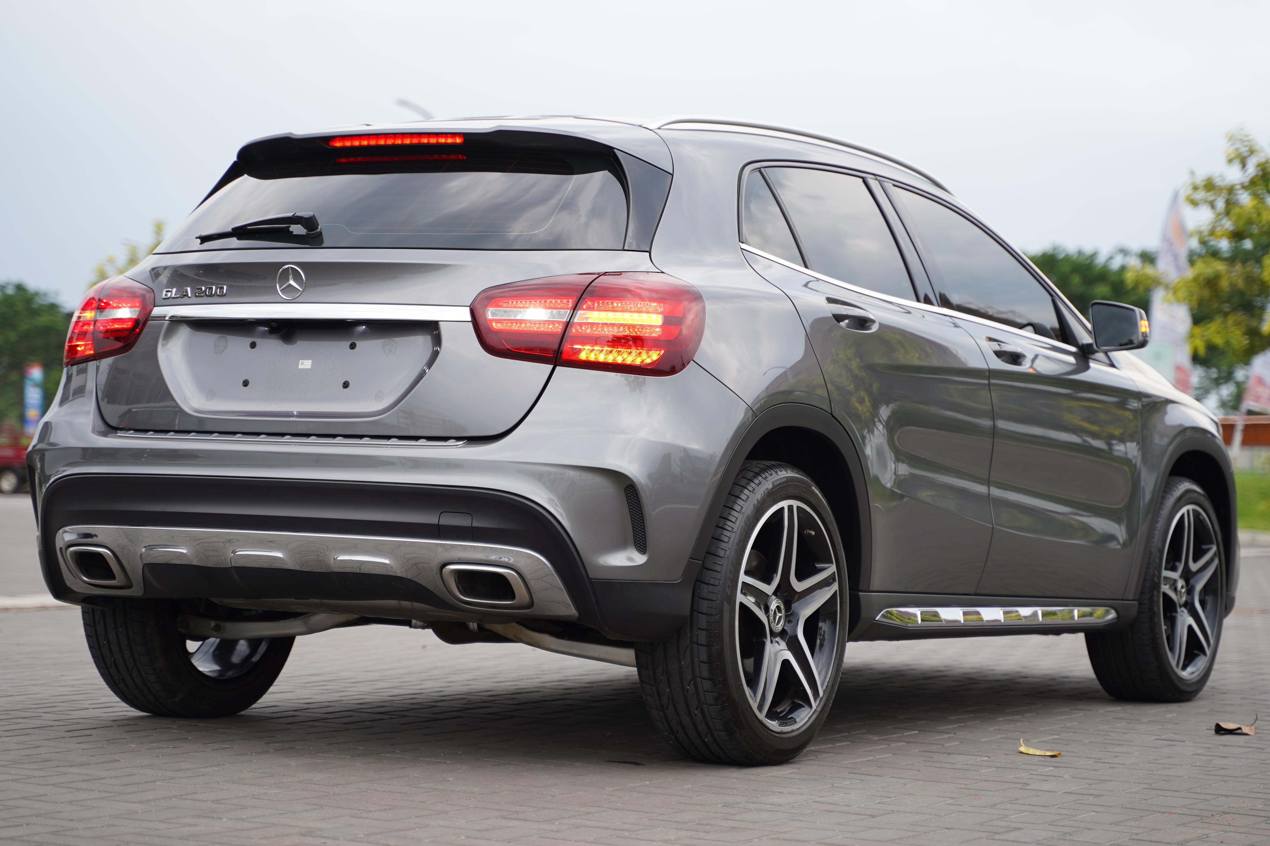 2018 Mercedes Benz GLA 200 AMG 2018 Mercedes Benz GLA 200 AMG