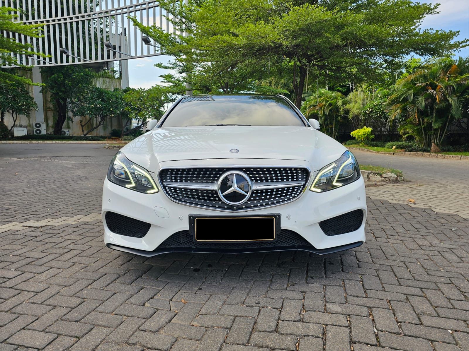 2014 Mercedes Benz E-Class  E CLASS E 400 CKD A/T 2014 Mercedes Benz E-Class  E CLASS E 400 CKD A/T