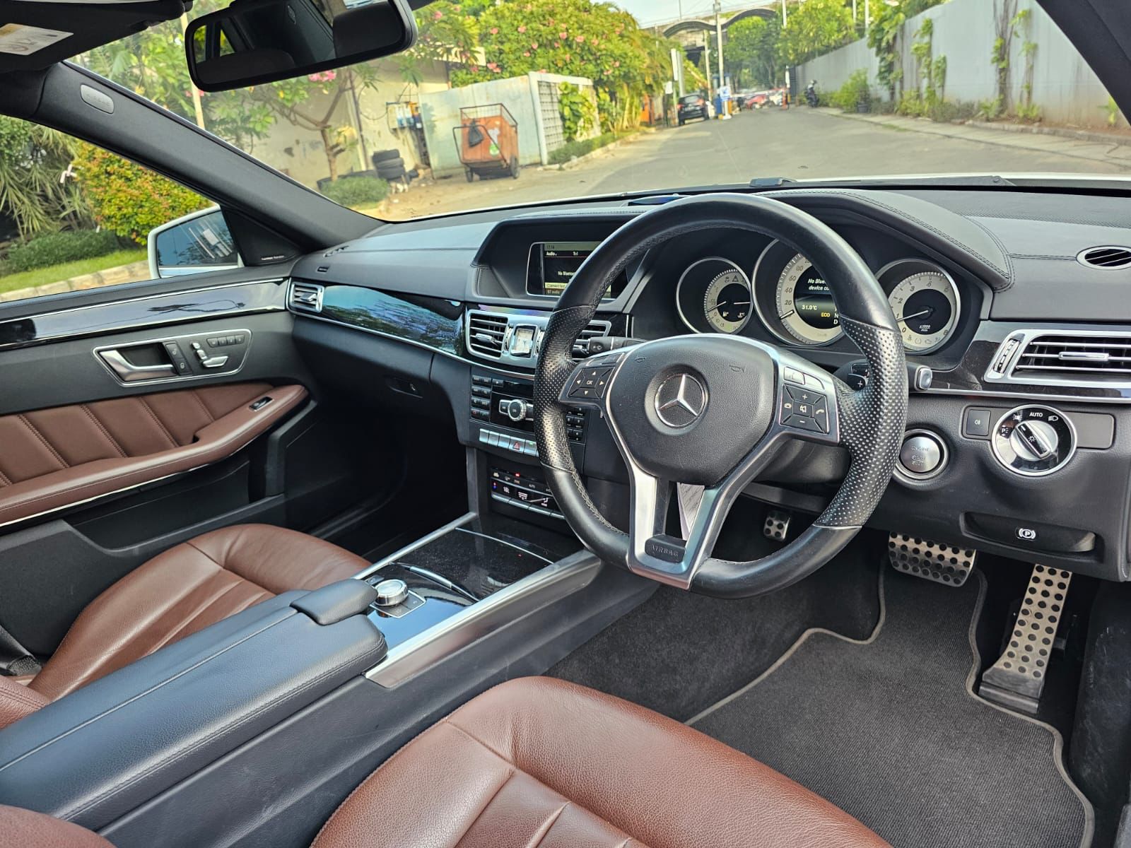 2014 Mercedes Benz E-Class  E CLASS E 400 CKD A/T 2014 Mercedes Benz E-Class  E CLASS E 400 CKD A/T