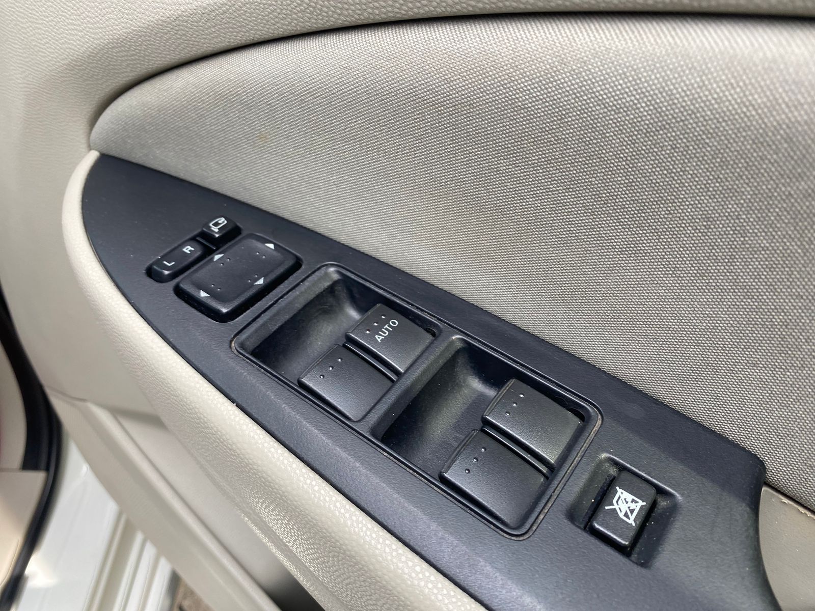 2014 Mazda Biante 2014 Mazda Biante