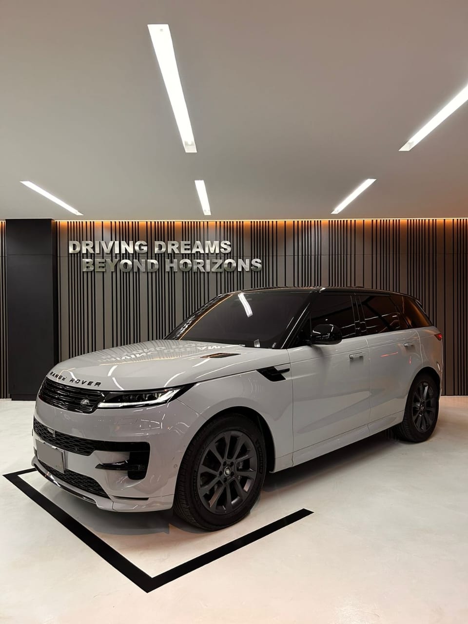 Second Hand 2023 Land Rover Range Rover Sport 3.0 Dynamic SE PHEV Second Hand 2023 Land Rover Range Rover Sport 3.0 Dynamic SE PHEV