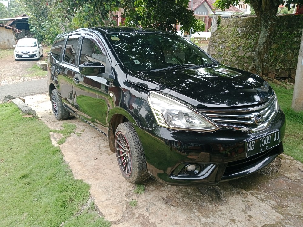 2014 Nissan Grand Livina 1.5 SV CVT