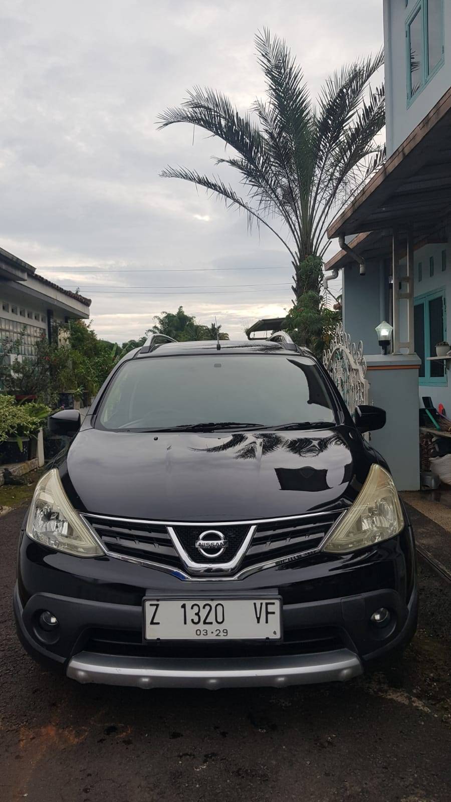 2014 Nissan Grand Livina Bekas 2014 Nissan Grand Livina Bekas