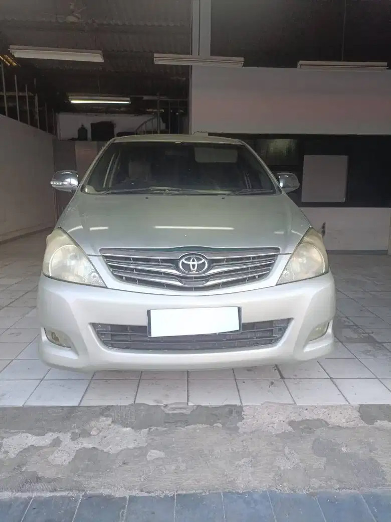 Second Hand 2010 Toyota Kijang Innova Second Hand 2010 Toyota Kijang Innova