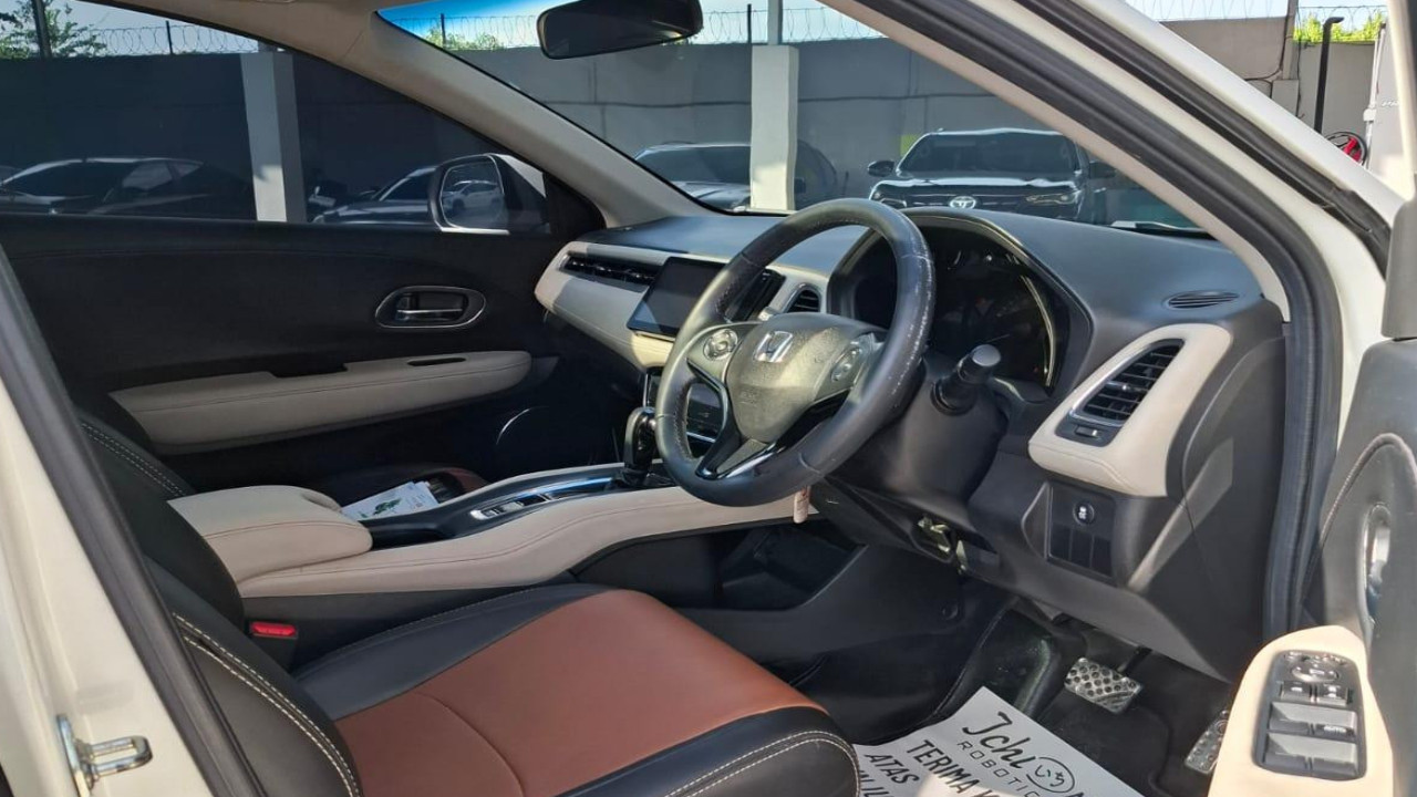 2020 Honda HRV  1.8L Prestige 2020 Honda HRV  1.8L Prestige