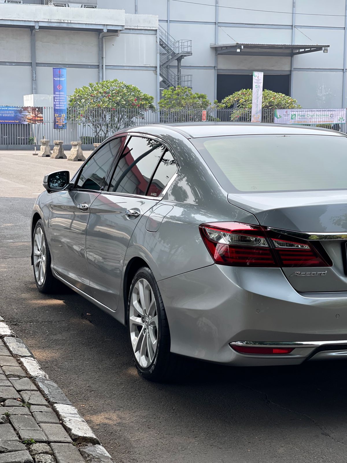 2016 Honda Accord  2.4L VTi-L 2016 Honda Accord  2.4L VTi-L