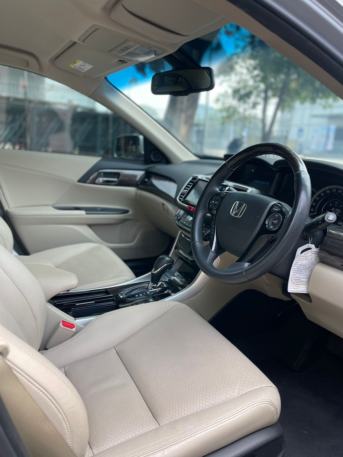 2016 Honda Accord  2.4L VTi-L 2016 Honda Accord  2.4L VTi-L