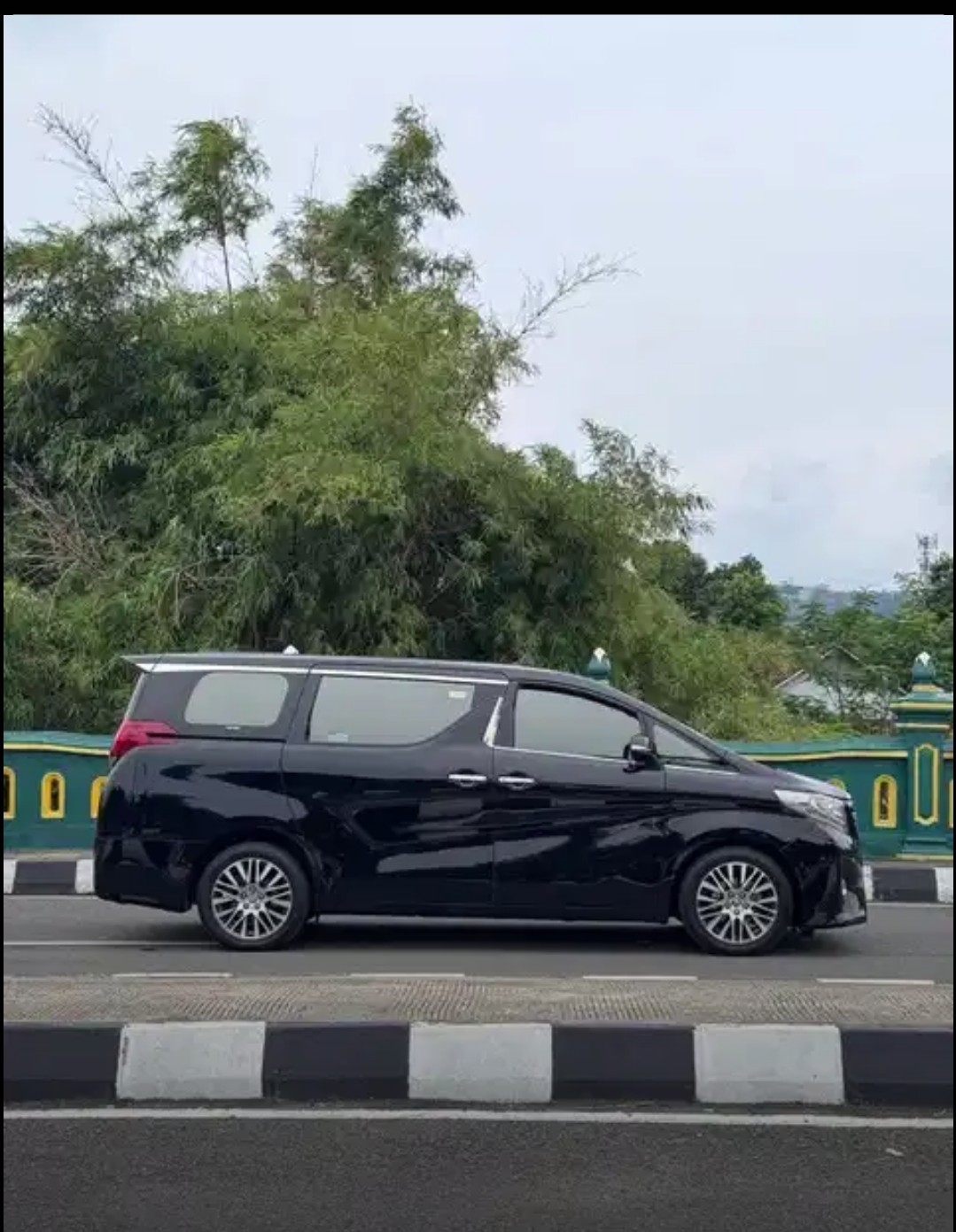 2018 Toyota Alphard  2.5 G A/T 2018 Toyota Alphard  2.5 G A/T