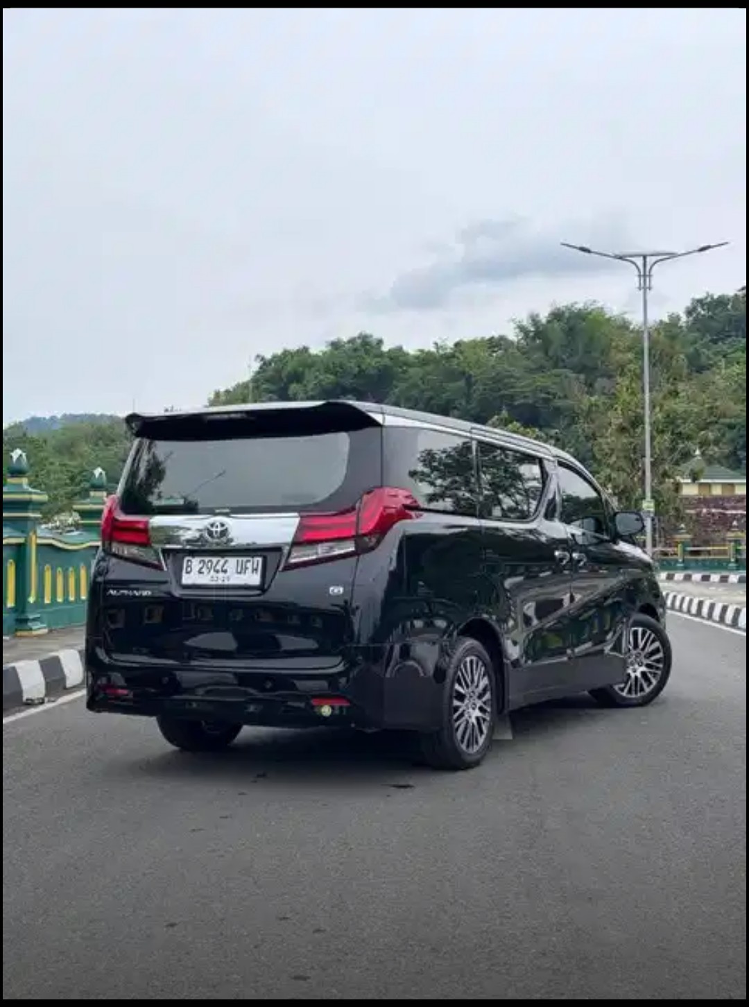 2018 Toyota Alphard  2.5 G A/T 2018 Toyota Alphard  2.5 G A/T