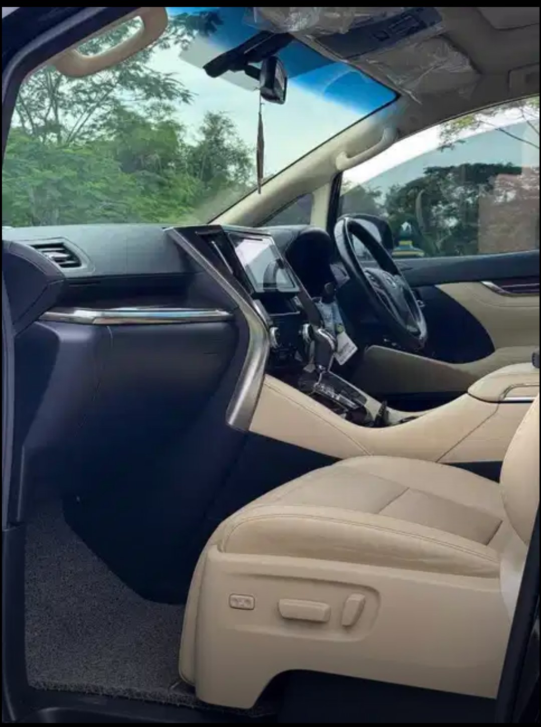 2018 Toyota Alphard  2.5 G A/T 2018 Toyota Alphard  2.5 G A/T