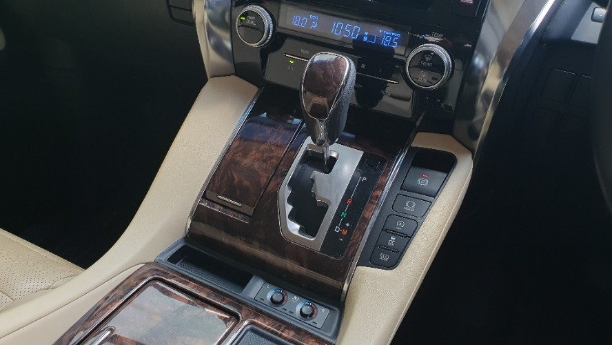 2022 Toyota Alphard 2022 Toyota Alphard