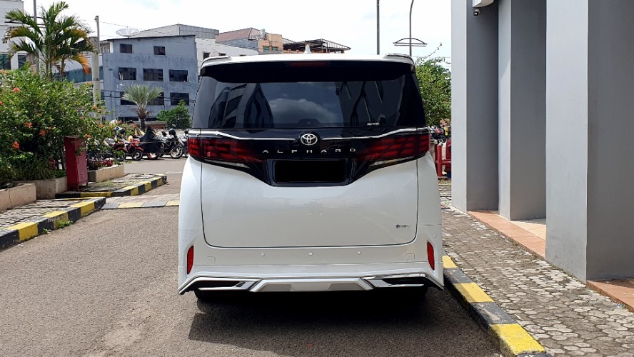 2024 Toyota Alphard Hybrid 2024 Toyota Alphard Hybrid