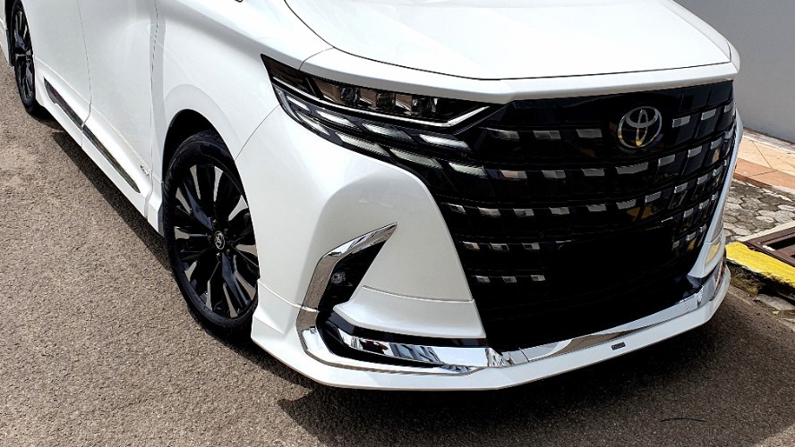 2024 Toyota Alphard Hybrid 2024 Toyota Alphard Hybrid