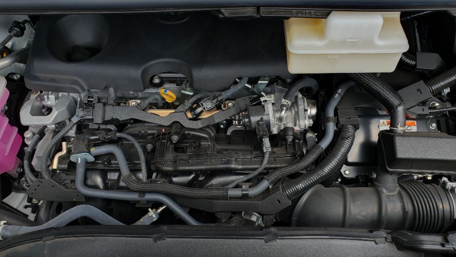 2024 Toyota Alphard Hybrid 2024 Toyota Alphard Hybrid