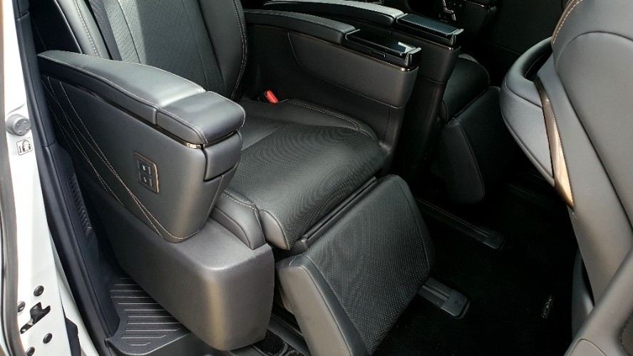 2024 Toyota Alphard Hybrid 2024 Toyota Alphard Hybrid