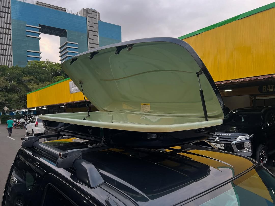 2017 Suzuki Jimny  4x4 1.3L AT 2017 Suzuki Jimny  4x4 1.3L AT